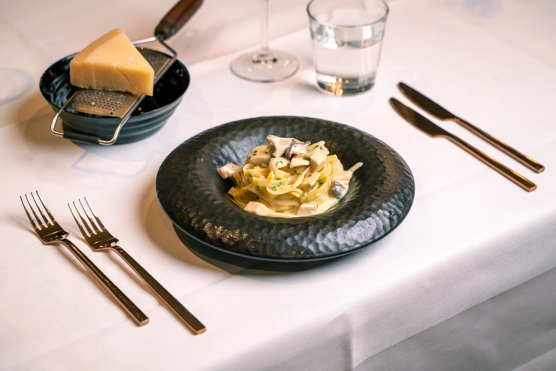 Tagliatelle mit Steinpilzen — Hauptgang Premium Catering Winterthur